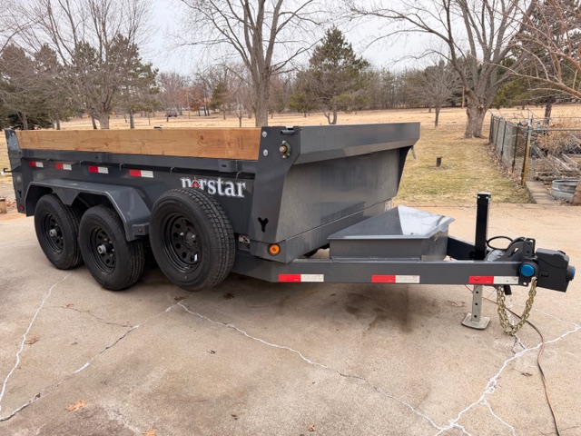 Norstar Dump Trailer - Side View